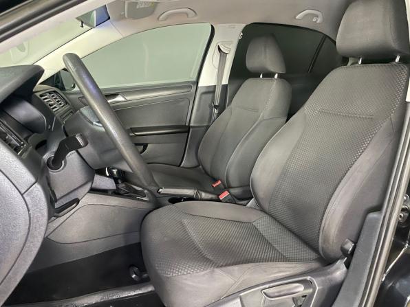 Volkswagen Jetta VI с пробегом 2013 года, цена 899 000 рублей, 261881 км, седан, Автокод Объявления