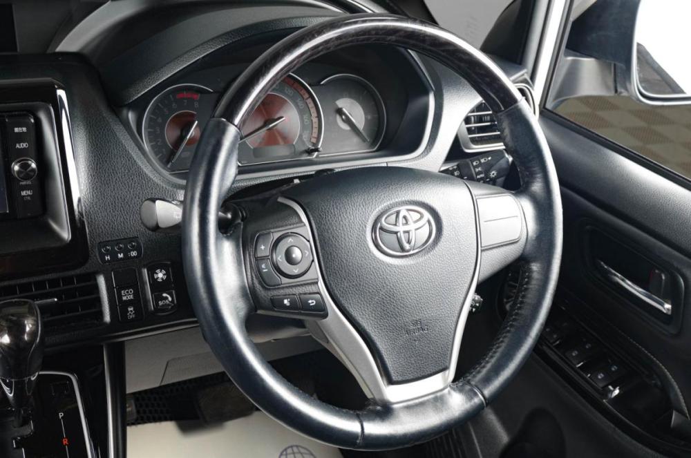 Toyota Esquire I Рестайлинг Тюмень  - изображение 12