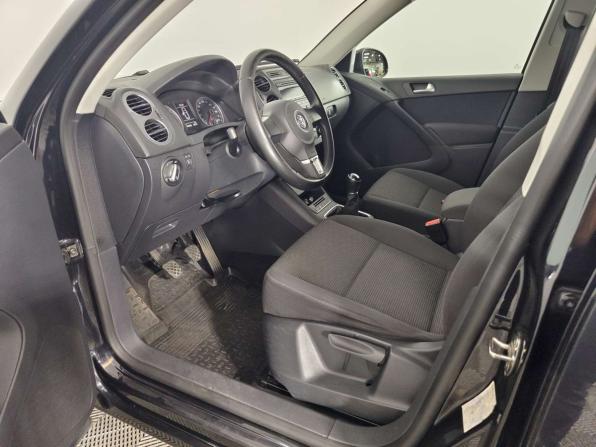 Volkswagen Tiguan I Рестайлинг с пробегом 2013 года, цена 929 000 рублей, 190381 км, внедорожник, Автокод Объявления