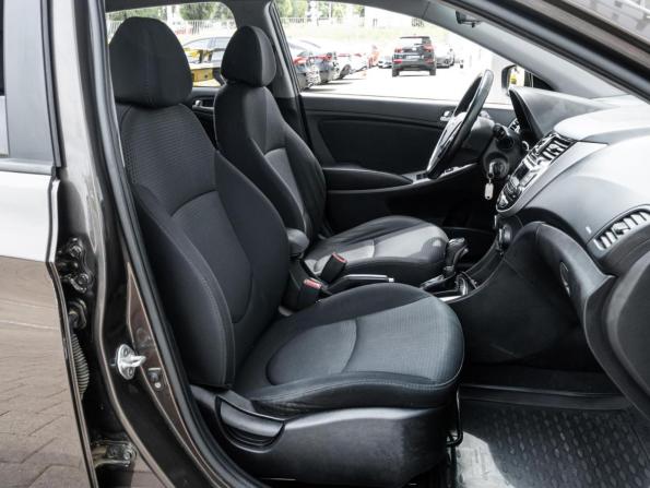 Hyundai Solaris I Рестайлинг с пробегом 2014 года, цена 1 060 000 рублей, 240885 км, хэтчбек, Автокод Объявления