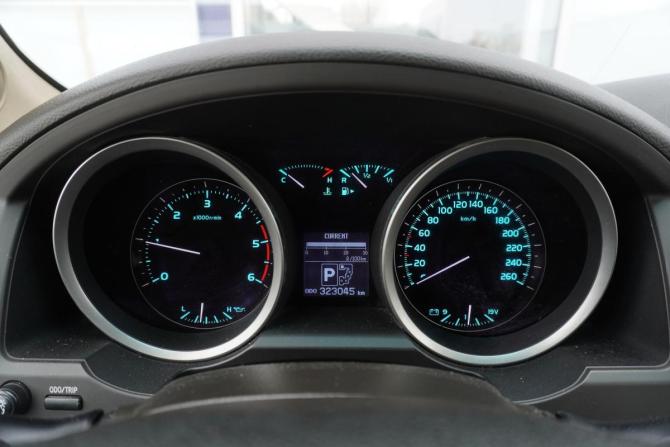 Toyota Land Cruiser 200 Series с пробегом 2010 года, цена 2 495 000 рублей, 323045 км, внедорожник, Автокод Объявления