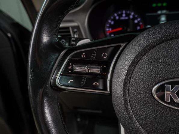 Kia Optima IV Рестайлинг с пробегом 2018 года, цена 1 489 000 рублей, 316973 км, седан, Автокод Объявления