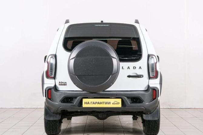 Lada (ВАЗ) Niva Travel I с пробегом 2021 года, цена 949 000 рублей, 80000 км, внедорожник, Автокод Объявления
