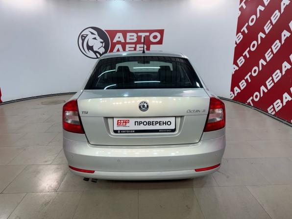 Skoda Octavia II (A5) Рестайлинг с пробегом 2013 года, цена 870 000 рублей, 152159 км, лифтбек, Автокод Объявления