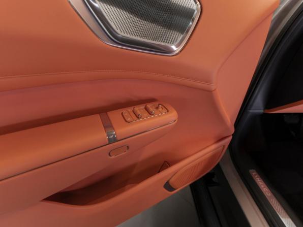 Lynk &amp; Co 900 с пробегом 2026 года, цена 7 900 000 рублей, 50 км, внедорожник, Автокод Объявления