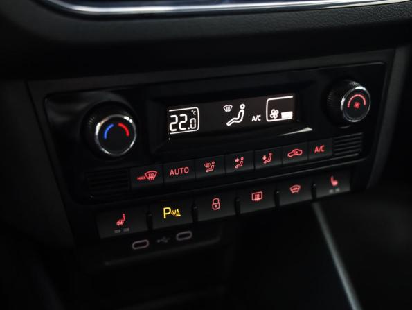 Volkswagen Polo VI с пробегом 2021 года, цена 1 699 000 рублей, 66855 км, лифтбек, Автокод Объявления
