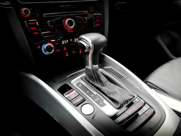 Audi Q5 I (8R) Рестайлинг с пробегом 2013 года, цена 1 960 000 рублей, 143827 км, внедорожник, Автокод Объявления