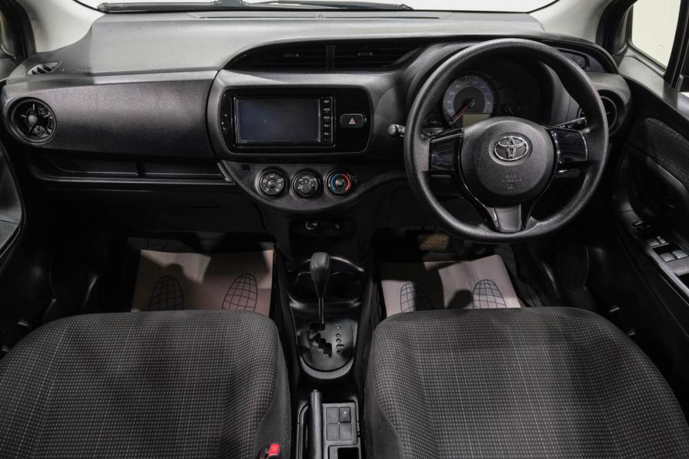 Toyota Vitz III (XP130) Рестайлинг 2 Новокузнецк  - изображение 19