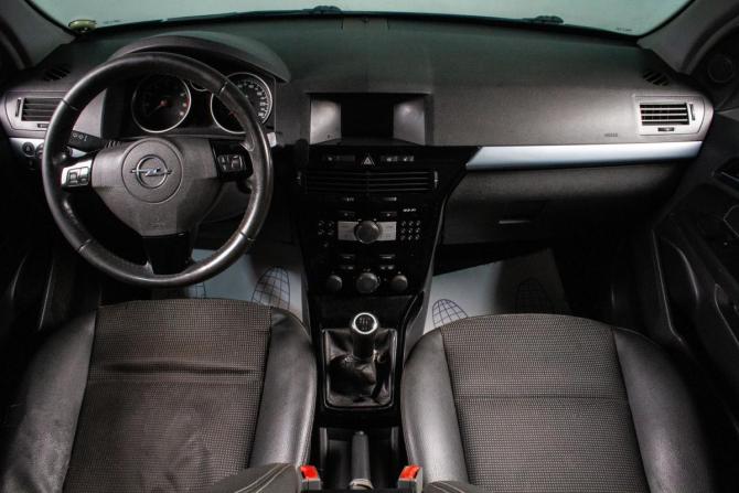 Opel Astra H Рестайлинг с пробегом 2008 года, цена 399 000 рублей, 259000 км, хэтчбек, Автокод Объявления