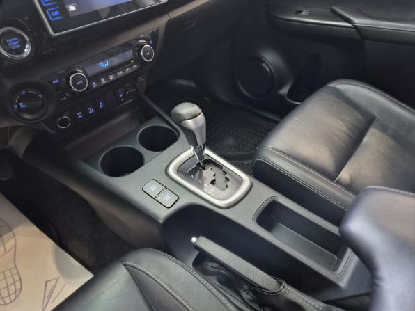 Toyota Hilux VIII с пробегом 2016 года, цена 3 400 000 рублей, 136000 км, offers.body_type.unknown, Автокод Объявления