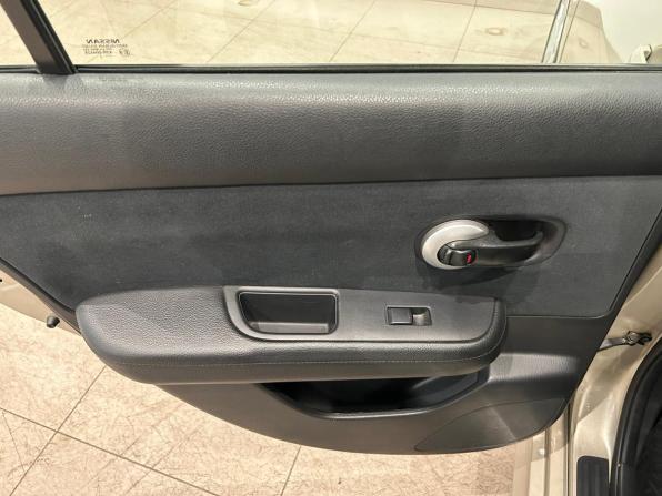 Nissan Tiida I Рестайлинг с пробегом 2011 года, цена 749 000 рублей, 143649 км, хэтчбек, Автокод Объявления