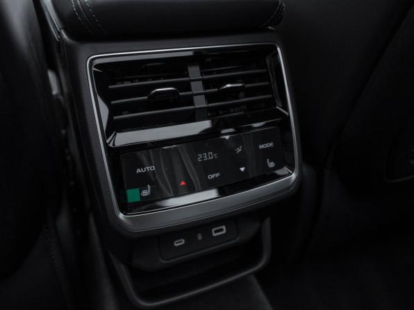 Geely Monjaro I Рестайлинг с пробегом 2025 года, цена 4 145 000 рублей, 63 км, внедорожник, Автокод Объявления