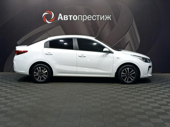 Kia Rio IV с пробегом 2019 года, цена 1 270 000 рублей, 76934 км, седан, Автокод Объявления