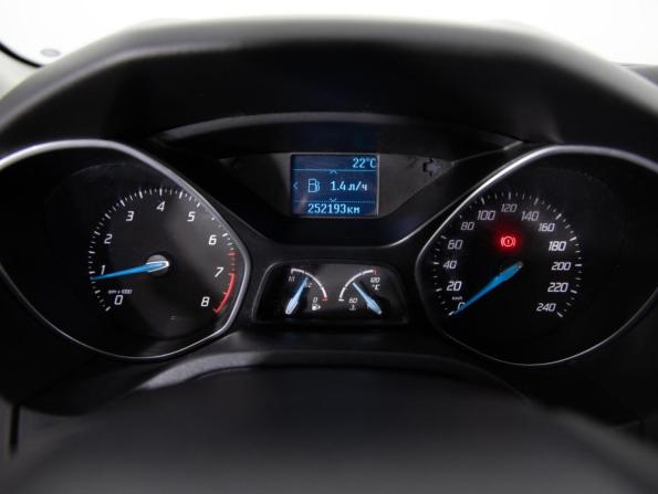 Ford Focus III с пробегом 2012 года, цена 569 000 рублей, 252191 км, хэтчбек, Автокод Объявления
