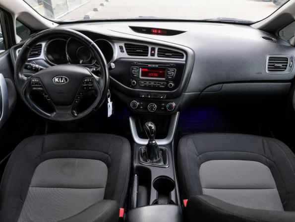 Kia Ceed II с пробегом 2014 года, цена 949 000 рублей, 179482 км, универсал, Автокод Объявления