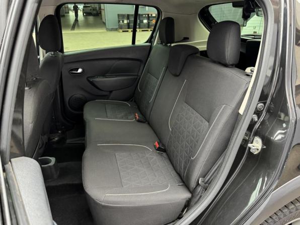 Renault Sandero II Рестайлинг с пробегом 2020 года, цена 1 179 000 рублей, 96499 км, хэтчбек, Автокод Объявления