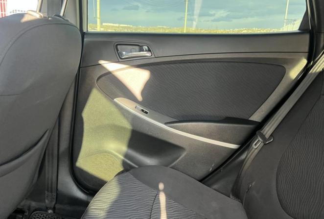 Hyundai Solaris I с пробегом 2013 года, цена 800 000 рублей, 183240 км, седан, Автокод Объявления
