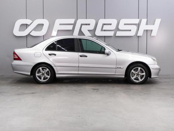 Mercedes-Benz C-Класс II (W203) Рестайлинг с пробегом 2004 года, цена 599 000 рублей, 370380 км, седан, Автокод Объявления