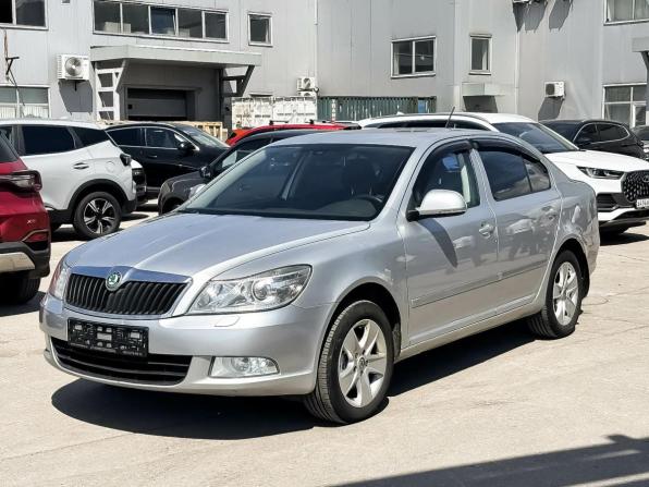 Skoda Octavia II (A5) Рестайлинг с пробегом 2011 года, цена 799 000 рублей, 130724 км, лифтбек, Автокод Объявления