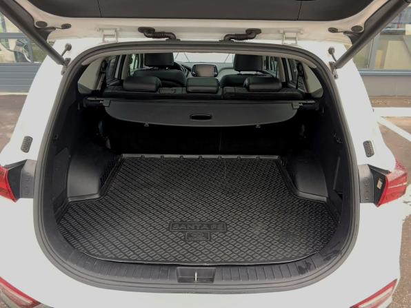 Hyundai Santa Fe IV с пробегом 2018 года, цена 3 049 000 рублей, 140890 км, внедорожник, Автокод Объявления