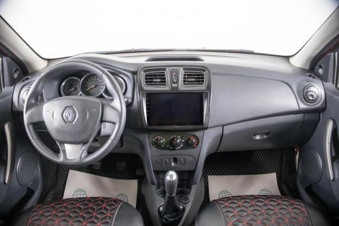 Renault Logan II с пробегом 2016 года, цена 849 000 рублей, 111655 км, седан, Автокод Объявления