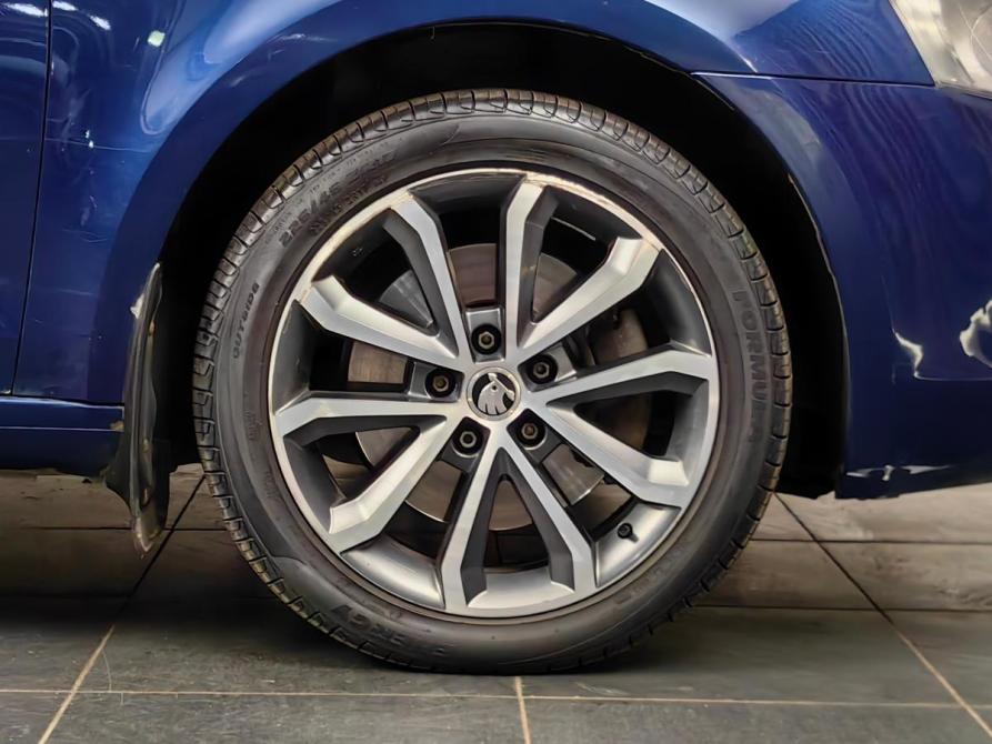 Skoda Octavia III (A7) Москва  - изображение 23