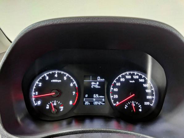 Hyundai Solaris II с пробегом 2019 года, цена 1 220 000 рублей, 139424 км, седан, Автокод Объявления