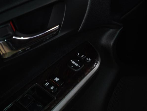 Toyota Camry VII (XV50) Рестайлинг с пробегом 2016 года, цена 2 229 000 рублей, 113165 км, седан, Автокод Объявления