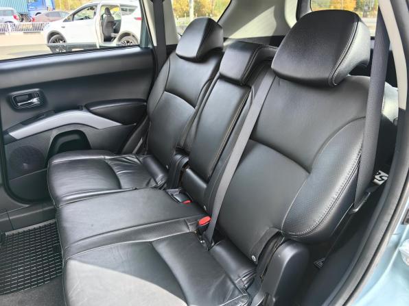 Mitsubishi Outlander II с пробегом 2008 года, цена 675 000 рублей, 258225 км, внедорожник, Автокод Объявления