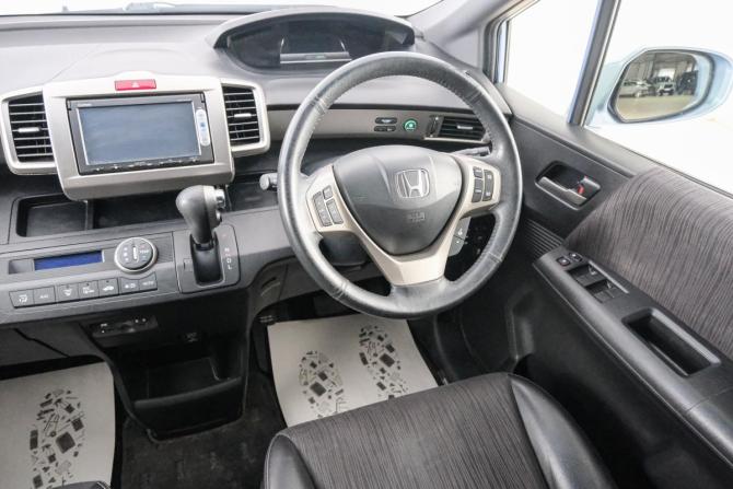 Honda Freed I Рестайлинг 2 с пробегом 2014 года, цена 1 049 000 рублей, 115000 км, компактвэн, Автокод Объявления
