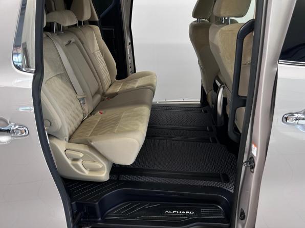 Toyota Alphard III Рестайлинг с пробегом 2019 года, цена 4 049 000 рублей, 128217 км, минивэн, Автокод Объявления