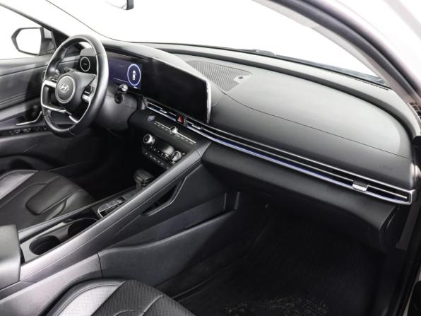 Hyundai Elantra VII (CN7) с пробегом 2021 года, цена 1 890 000 рублей, 28691 км, седан, Автокод Объявления