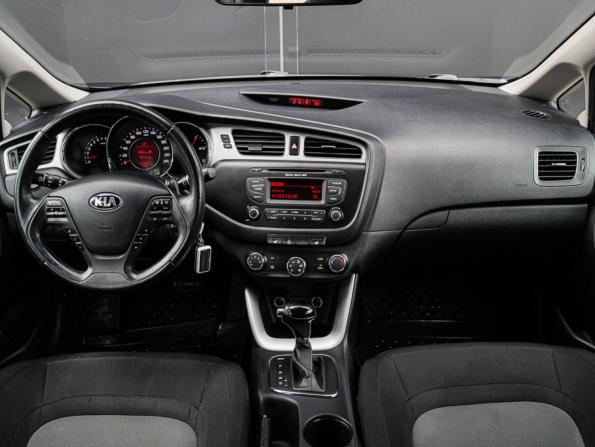 Kia Ceed II с пробегом 2015 года, цена 1 270 000 рублей, 106556 км, универсал, Автокод Объявления