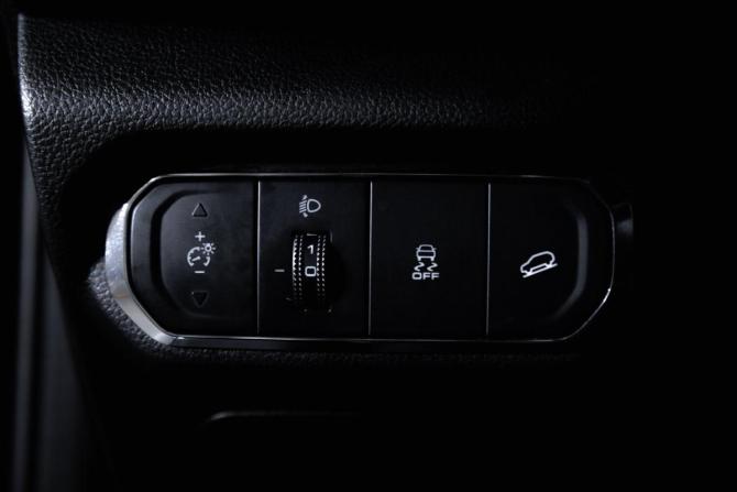 Haval Jolion I с пробегом 2023 года, цена 1 950 000 рублей, 88057 км, внедорожник, Автокод Объявления