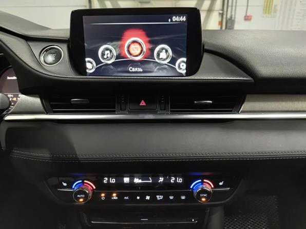 Mazda 6 III (GJ) Рестайлинг 2 с пробегом 2020 года, цена 2 640 000 рублей, 89753 км, седан, Автокод Объявления