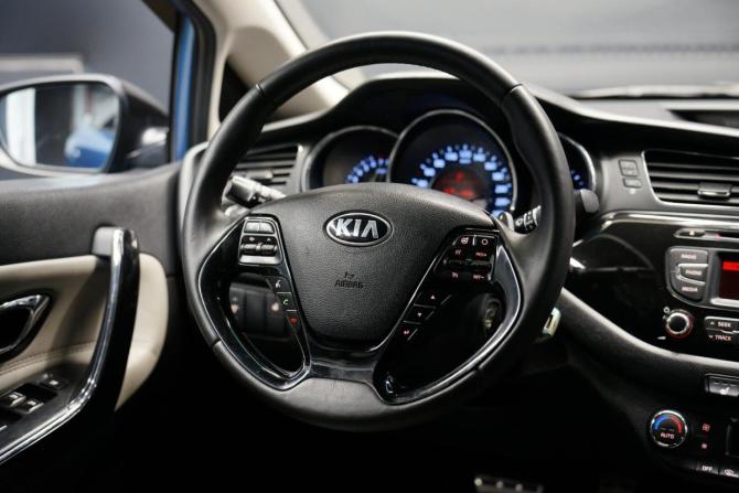 Kia Ceed II с пробегом 2014 года, цена 1 129 000 рублей, 236800 км, хэтчбек, Автокод Объявления