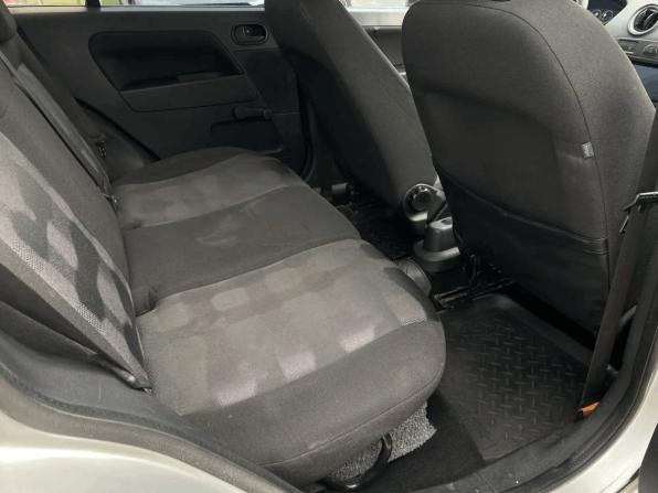 Ford Fusion I Рестайлинг с пробегом 2006 года, цена 244 000 рублей, 252470 км, хэтчбек, Автокод Объявления