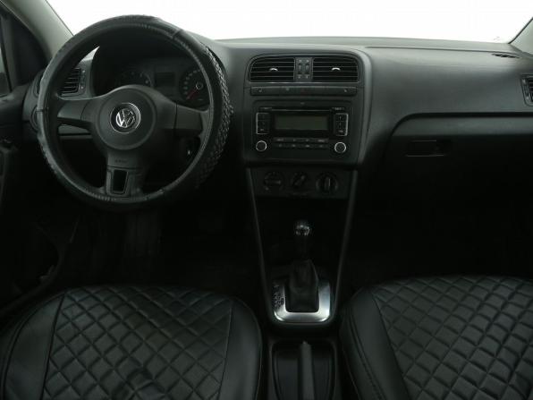 Volkswagen Polo V с пробегом 2011 года, цена 733 000 рублей, 118400 км, седан, Автокод Объявления