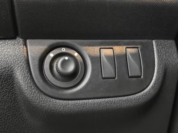 Renault Sandero II с пробегом 2018 года, цена 925 000 рублей, 109715 км, хэтчбек, Автокод Объявления