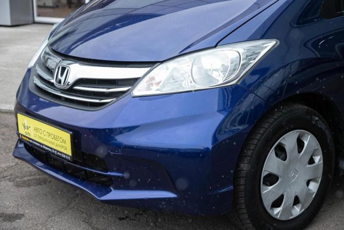 Honda Freed I Рестайлинг с пробегом 2014 года, цена 987 000 рублей, 152000 км, компактвэн, Автокод Объявления