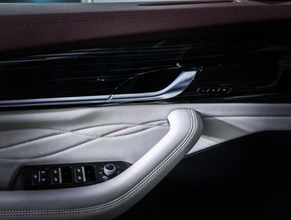 Geely Monjaro I с пробегом 2023 года, цена 3 396 000 рублей, 5912 км, внедорожник, Автокод Объявления