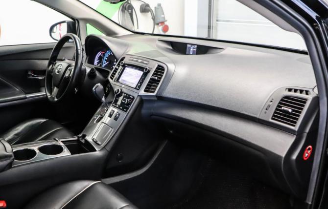 Toyota Venza I Рестайлинг с пробегом 2013 года, цена 2 219 000 рублей, 161194 км, внедорожник, Автокод Объявления
