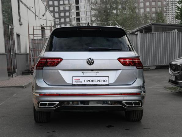 Volkswagen Tiguan II Рестайлинг с пробегом 2021 года, цена 4 055 000 рублей, 42788 км, внедорожник, Автокод Объявления