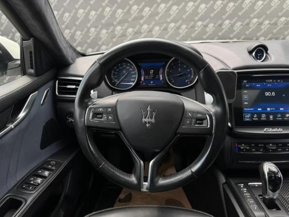 Maserati Ghibli III Рестайлинг с пробегом 2016 года, цена 4 000 000 рублей, 90000 км, седан, Автокод Объявления