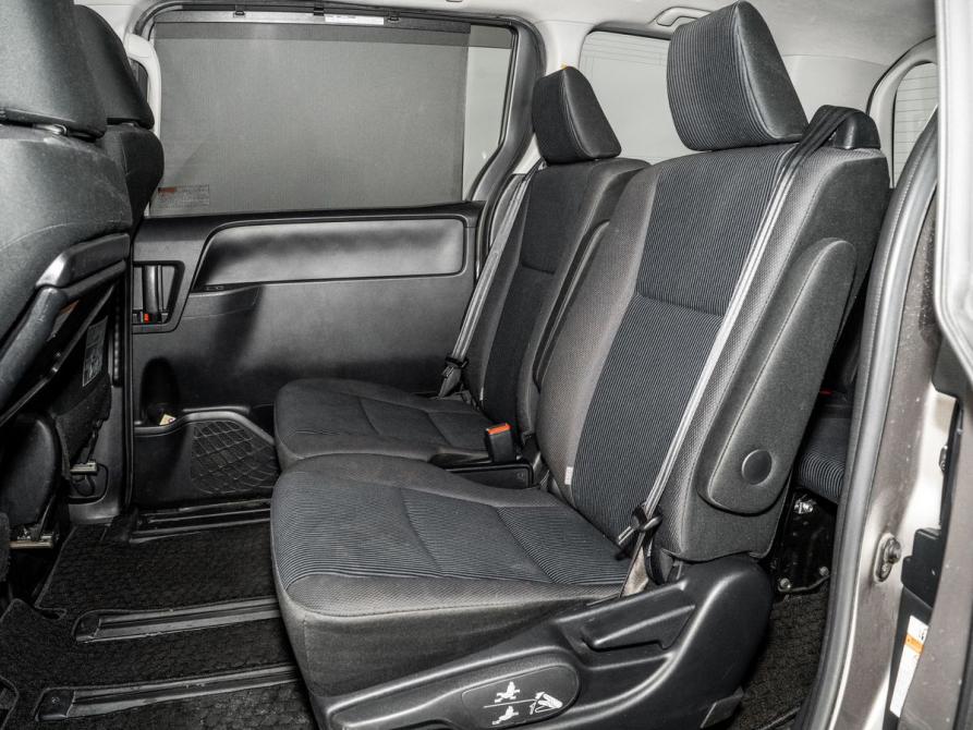 Toyota Noah III (R80) Рестайлинг Иркутск  - изображение 7