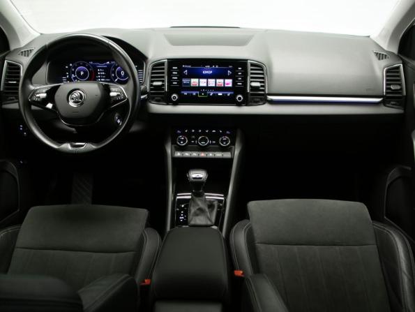 Skoda Karoq I Рестайлинг с пробегом 2021 года, цена 2 475 000 рублей, 44000 км, внедорожник, Автокод Объявления