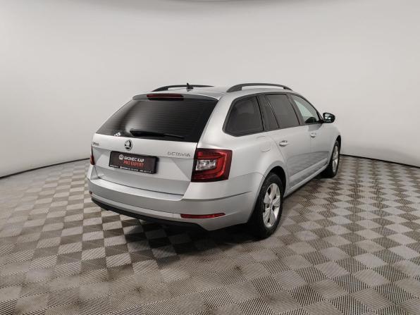 Skoda Octavia III (A7) Рестайлинг с пробегом 2017 года, цена 1 799 000 рублей, 173154 км, универсал, Автокод Объявления