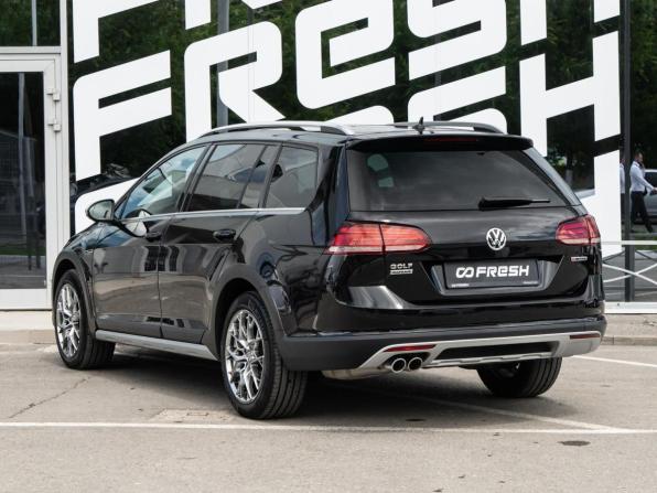 Volkswagen Golf VII Рестайлинг с пробегом 2020 года, цена 2 549 000 рублей, 215221 км, универсал, Автокод Объявления