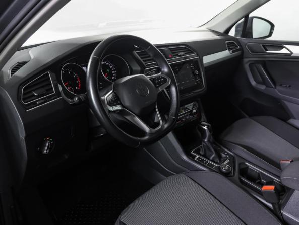 Volkswagen Tiguan II Рестайлинг с пробегом 2021 года, цена 3 099 000 рублей, 85300 км, внедорожник, Автокод Объявления