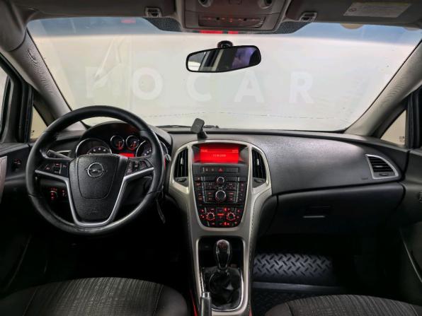 Opel Astra J с пробегом 2011 года, цена 618 000 рублей, 137500 км, хэтчбек, Автокод Объявления